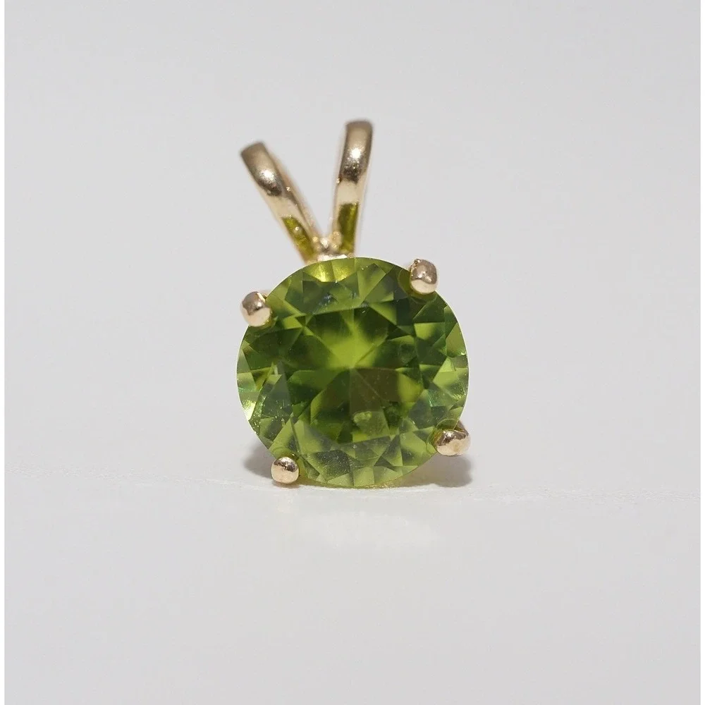 Vintage 14k Solid Yellow Gold Natural 8mm Round Faceted Peridot Pendant Necklace